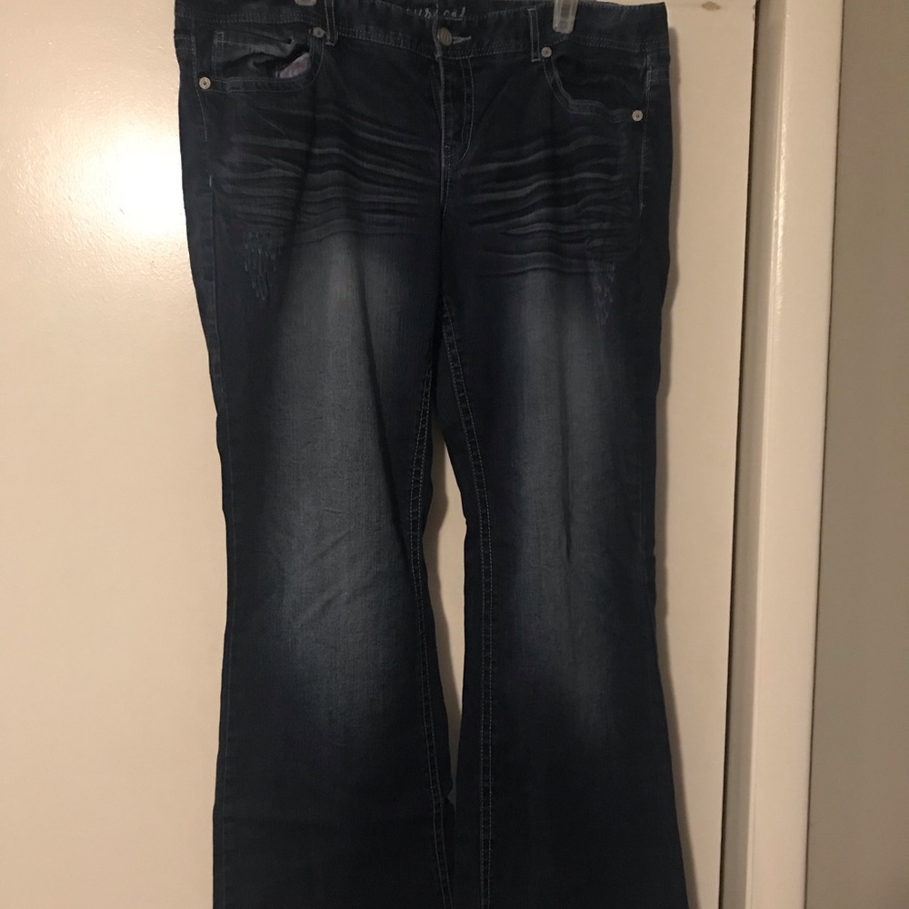 Maurice’s 17/18 long Dark wash jeans